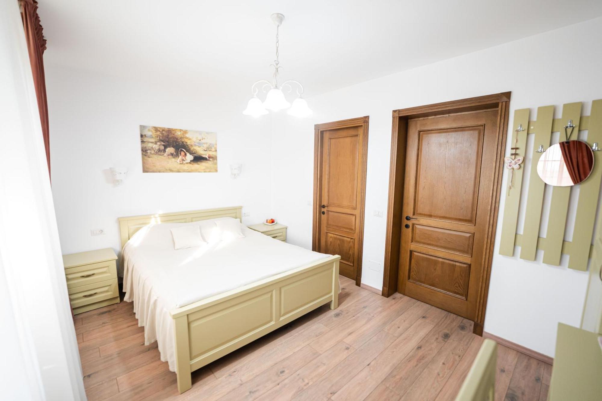 Casa Andra Hotell Siret Eksteriør bilde