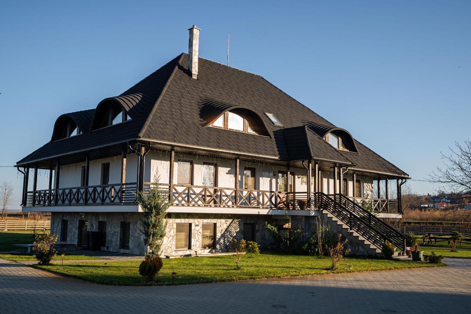 Casa Andra Hotell Siret Eksteriør bilde