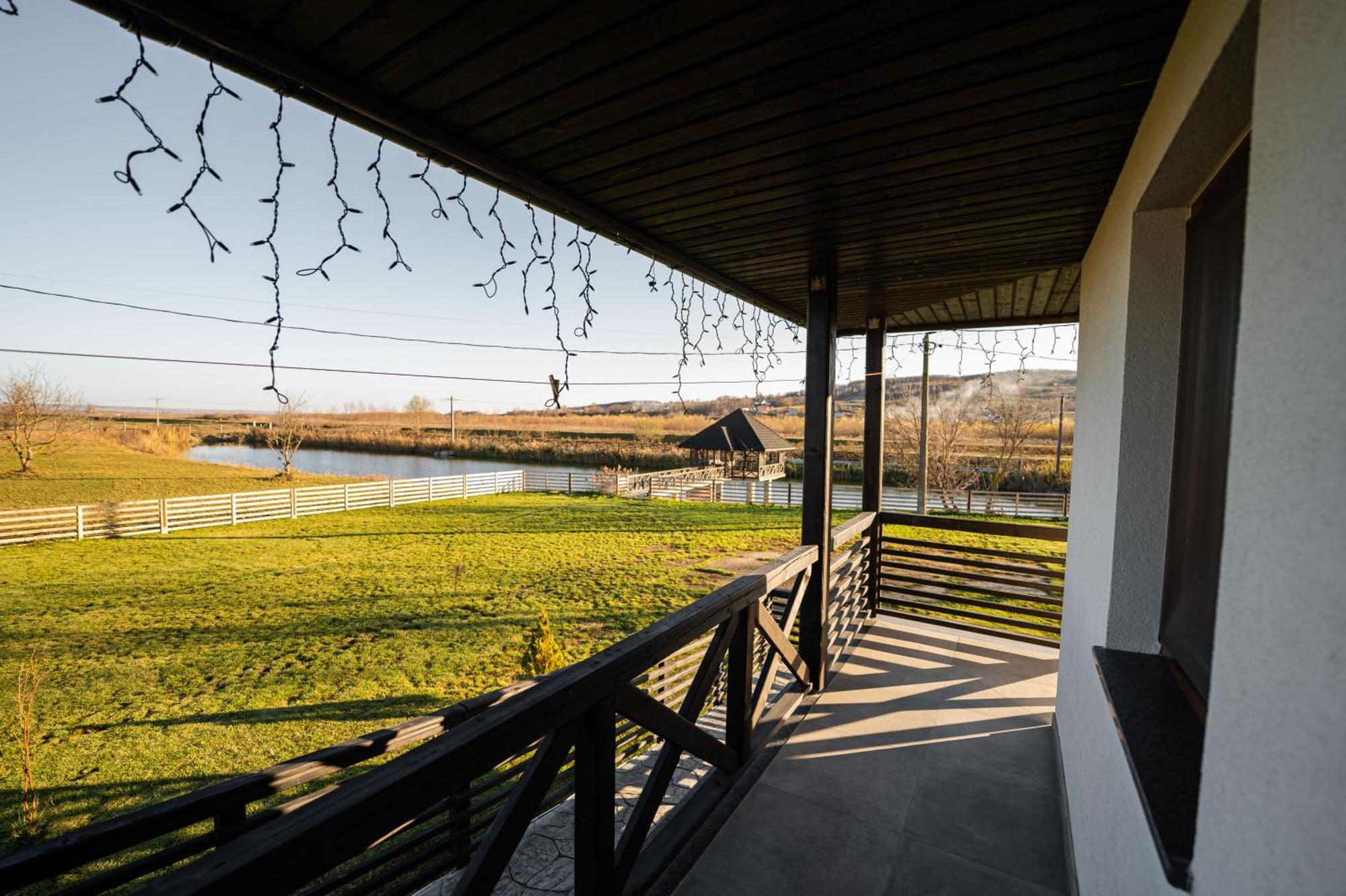 Casa Andra Hotell Siret Eksteriør bilde