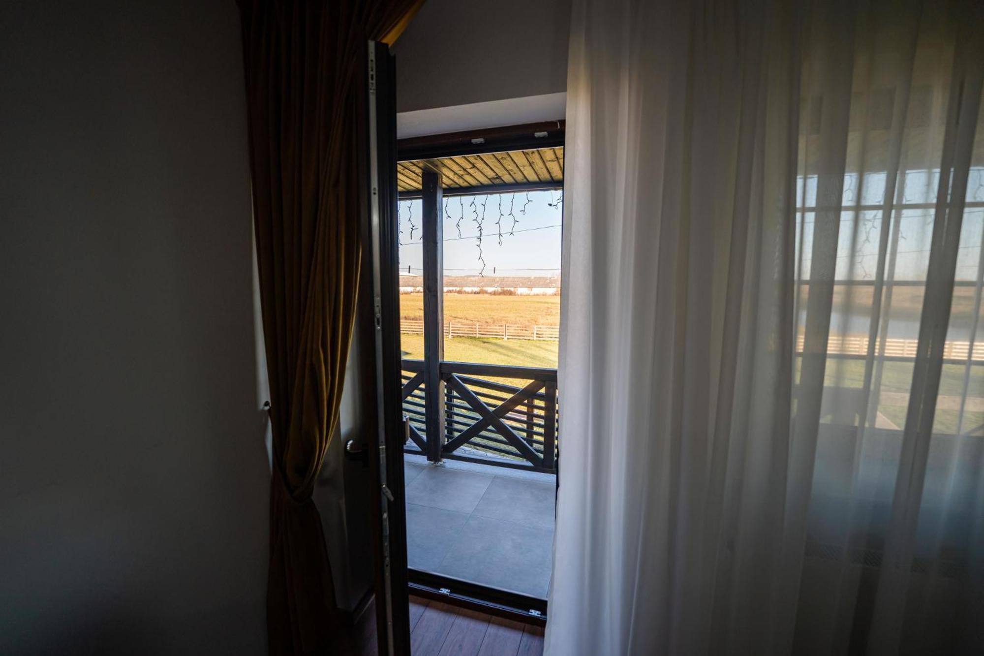 Casa Andra Hotell Siret Eksteriør bilde